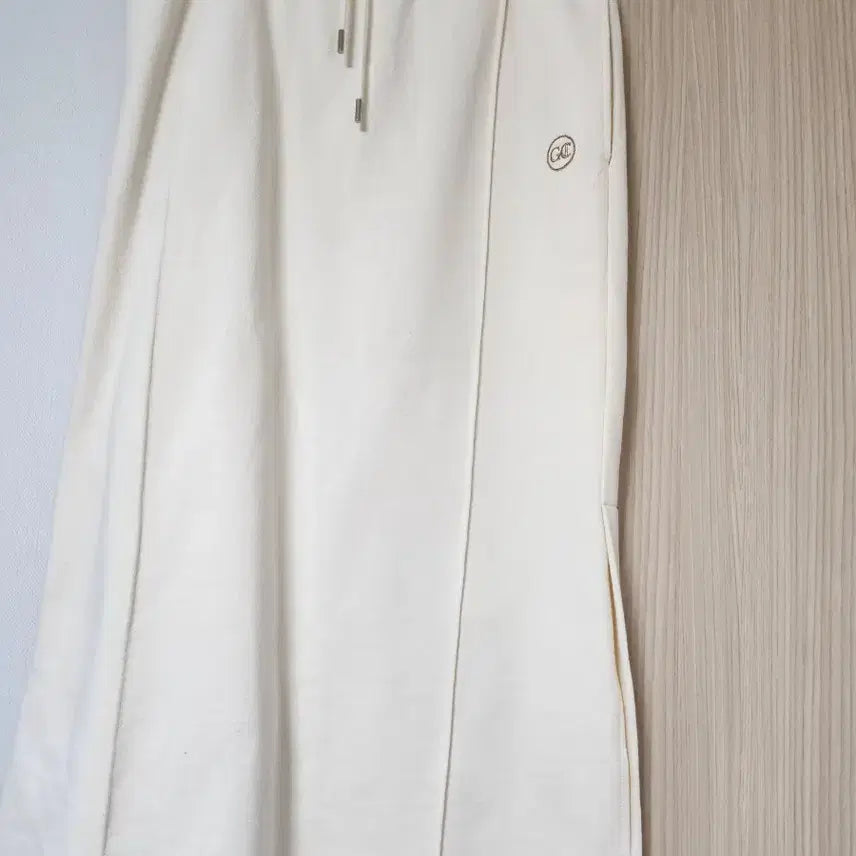 [BUNJANG] G-Cut Sweatshirt and Skirt Set / 지컷 맨투맨 스커트 셋업