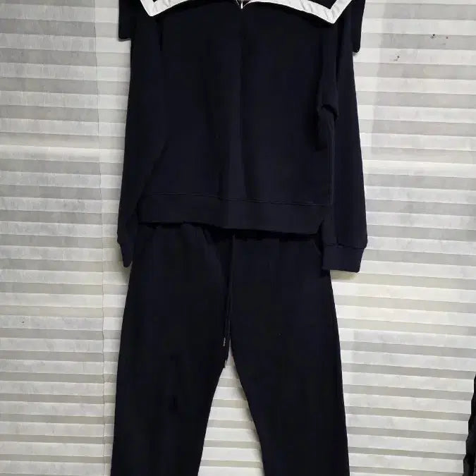 [BUNJANG] HITDAR Sailor Style Navy Training Set / 세라복 스타일 네이비 트레이닝복 세트
