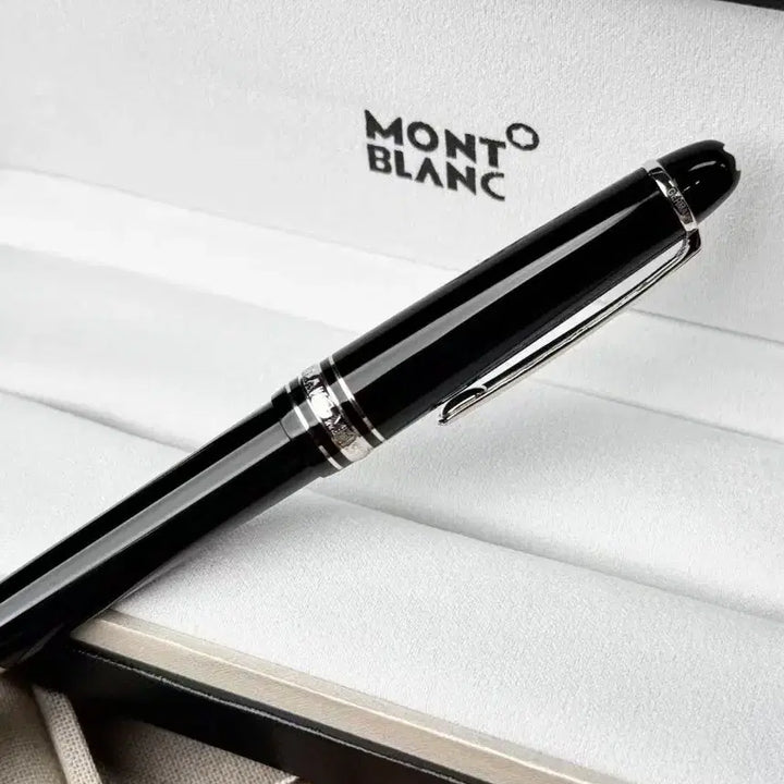 [BUNJANG] Montblanc Fountain Pen / 몽블랑신제품 만년필 사인펜
