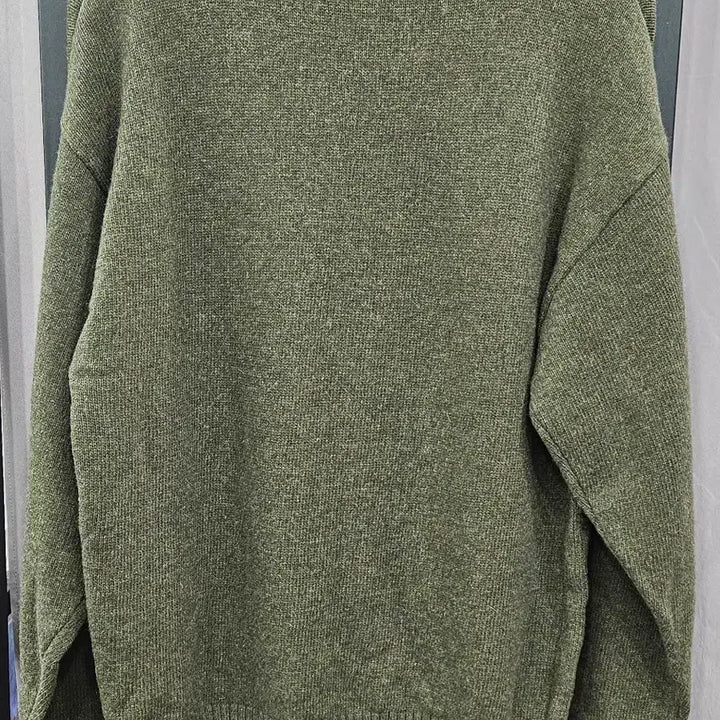 [SOLD OUT] 커버낫 울 C 로고 크루넥 니트 올리브그린 L