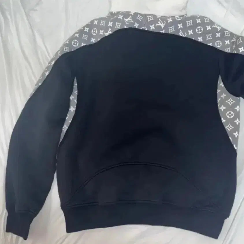 [BUNJANG] Louis Vuitton Circle Cut Hoodie (Black, M) / 루이비통 서클컷 후드티