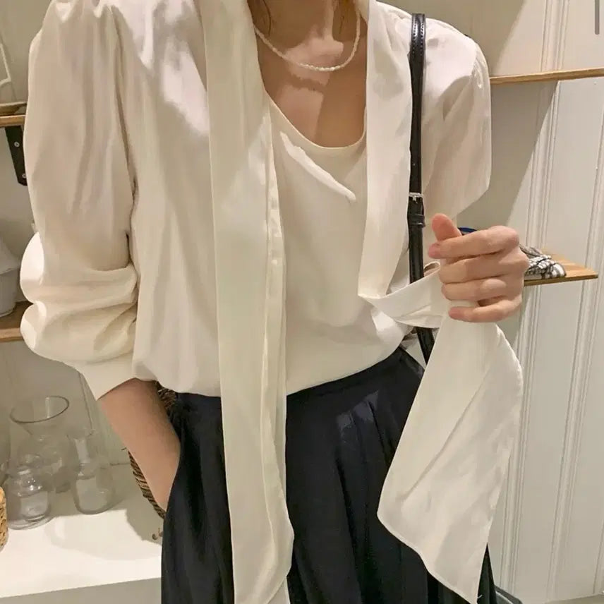 [BUNJANG] From Beginning Ribbon Tie Blouse Ivory / 새상품 프롬비기닝 리본 타이 블라우스 아이보리