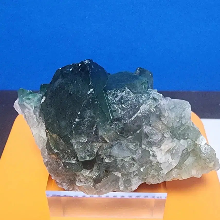 [BUNJANG] Natural Green Fluorite Cluster with Stand / 천연크리스탈 녹색형석 클러스터 원석+받침대