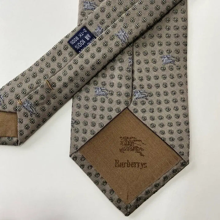 [BUNJANG] Burberry Monogram Silk Necktie / 버버리 (Burberry) 모노그램 정품 명품넥타이 8.2cm
