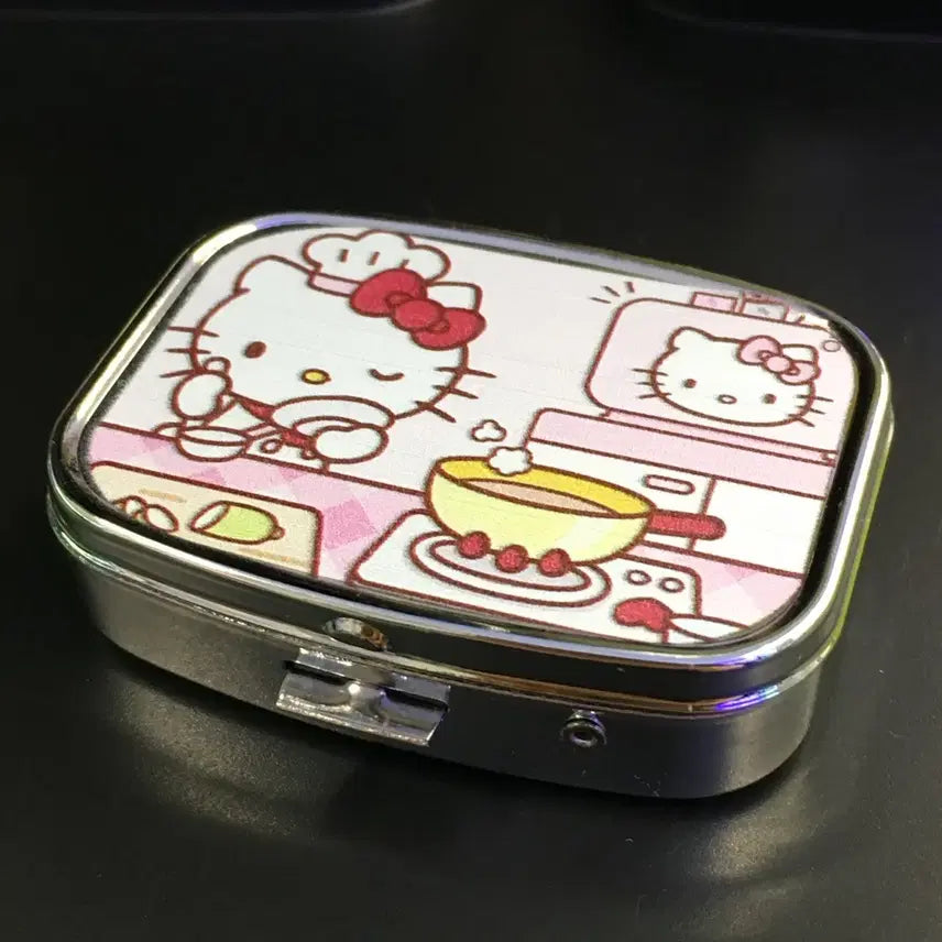 [BUNJANG] Sanrio Hello Kitty Accessory Case / 3종 헬로키티 악세사리함 틴케이스 산리오 약통 보관함 미니 주얼리
