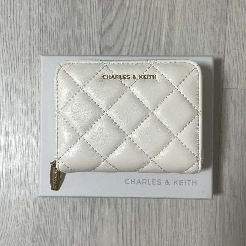 [BUNJANG] Charles &amp; Keith Wallet / 찰스앤키스 지갑
