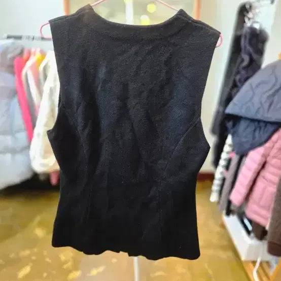 [BUNJANG] COS Black Knit Vest / COS 코스 블랙 니트 조끼