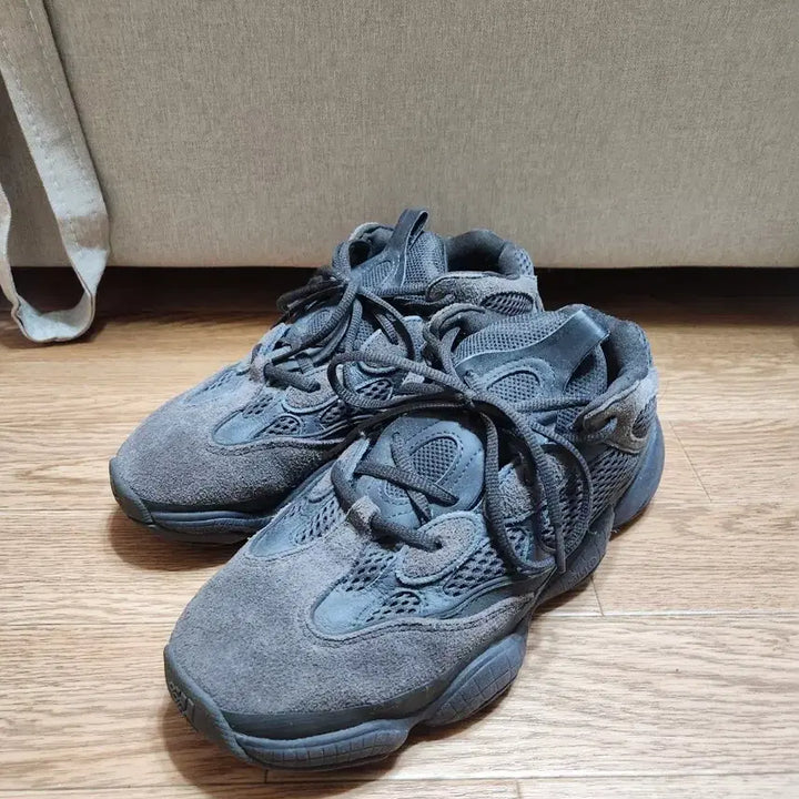 [BUNJANG] Adidas Yeezy 500 Utility Black / 아디다스 이지 500 유틸리티 블랙