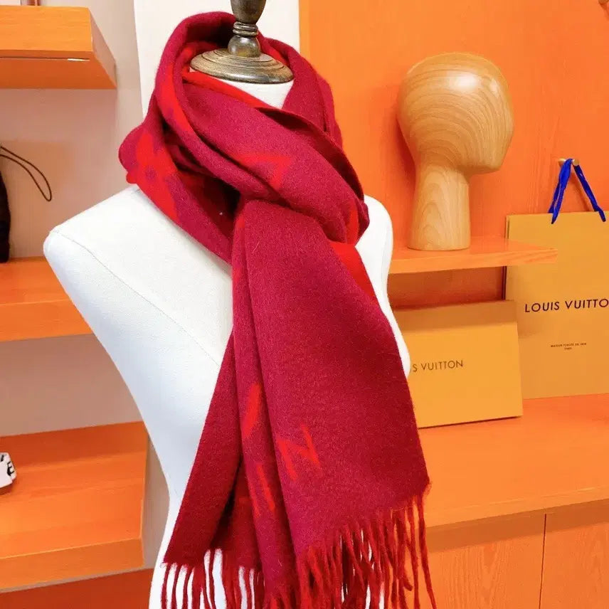 [BUNJANG] Louis Vuitton Logo Mania Burgundy Muffler / 루이비통 마플러 로고 마니아 버건디 머플러 구매