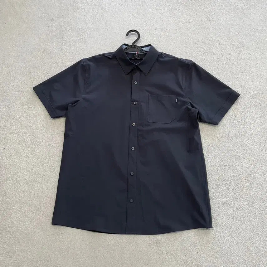 [BUNJANG] Millet Golf 2025 Charcoal Gray Short Sleeve Shirt / XL 밀레 골프 2025 반팔셔츠 105