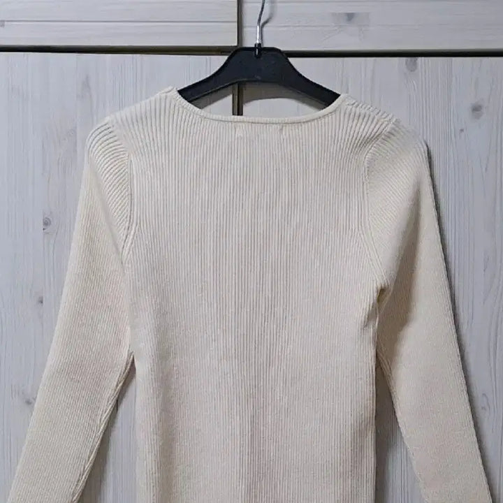 [BUNJANG] Unbranded Ivory Knit Sweater / 봄 니트(새옷) 55사이즈 하객룩 데이트룩