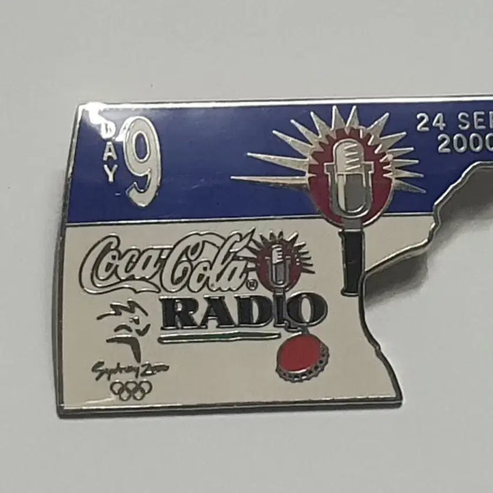 [BUNJANG] Nissan/Coca-Cola Olympic Commemorative Badges / 올림픽 닛산/코카콜라 기념 뱃지