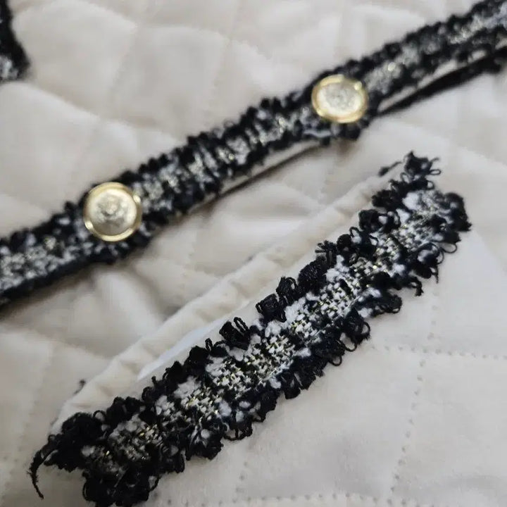 [BUNJANG] BANANATREE Quilted Tweed Jacket Ivory / BANANATREE 퀼팅 트위드 자켓 아이보리