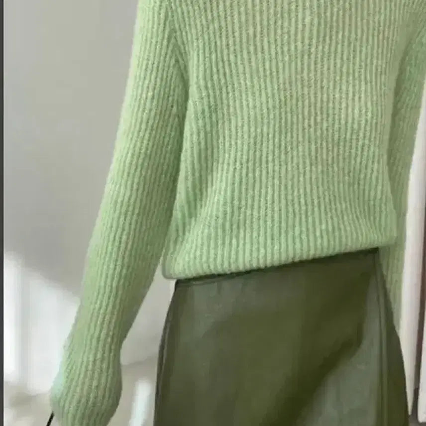 [BUNJANG] Feminique Alpaca Blend Round Knit Sweater / 알파카니트 라운드니트 연보라니트 페미니크 데일리쥬