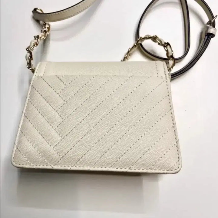 [BUNJANG] Louis Quatorze Quilted Monogram Mini Crossbody Bag / 루이까또즈 정품 가방 크로스백