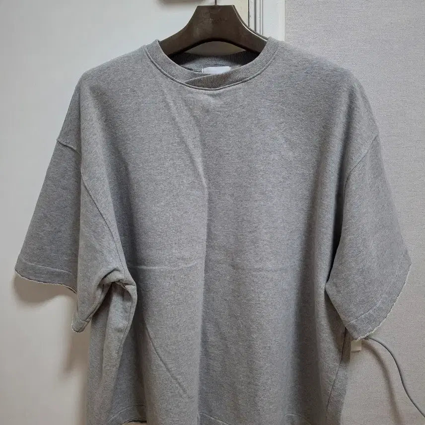 [BUNJANG] Angle Run Short Sleeve T-shirt / 앵글런 반팔티