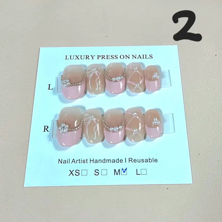 [BUNJANG] 5번 이벤트) 5+1 핸드메이드 캐릭터 수제 네일팁 구경오세요 / 5번 이벤트) 5+1 핸드메이드 캐릭터 수제 네일팁 구경오세요
