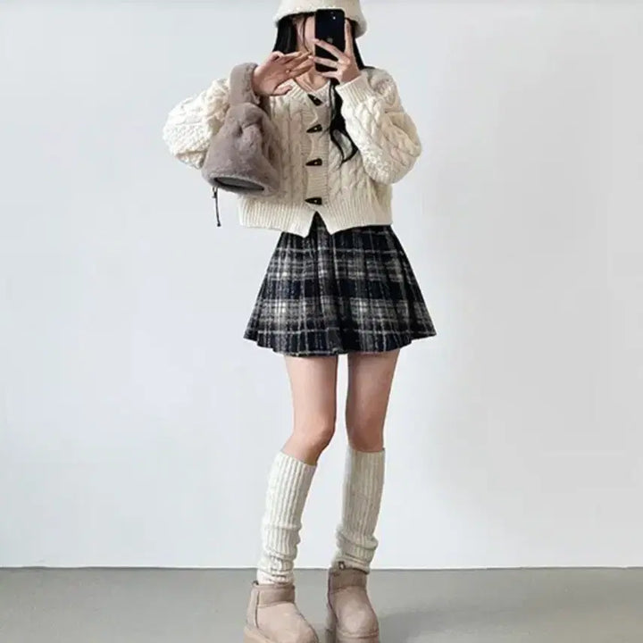 [SOLD OUT] 체크 모직 플리츠 스커트 L