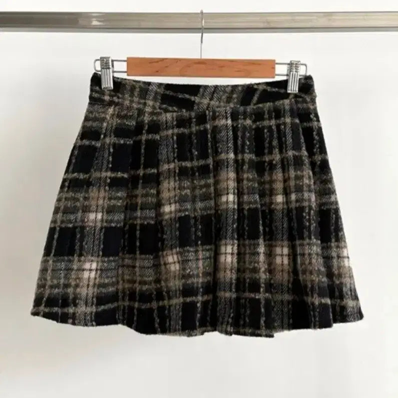 [SOLD OUT] 체크 모직 플리츠 스커트 L
