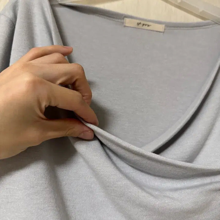 [BUNJANG] Reine Drape Shirring Tee (Soft Blue Gray) / 렌느 reine 드레이프 셔링티 (소프트블루그레이)
