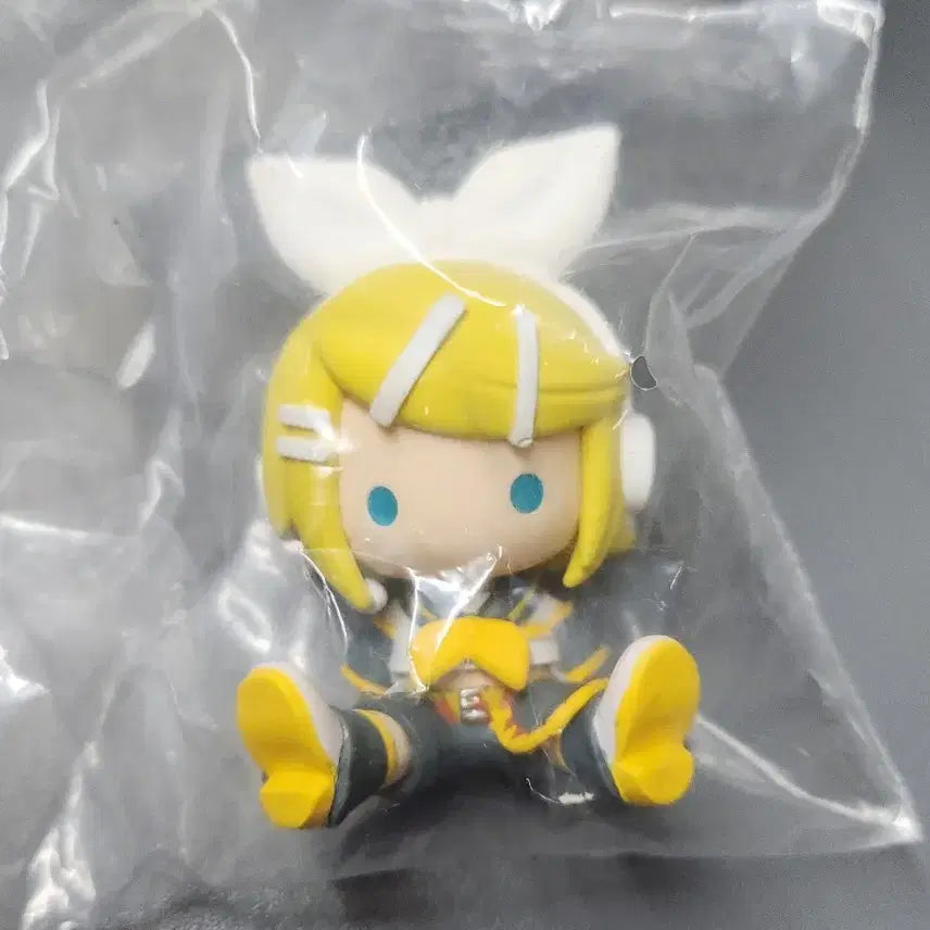[BUNJANG] Vocaloid Kagamine Rin Figure / 보카로 페타돌 피규어 카가미네 린 판매