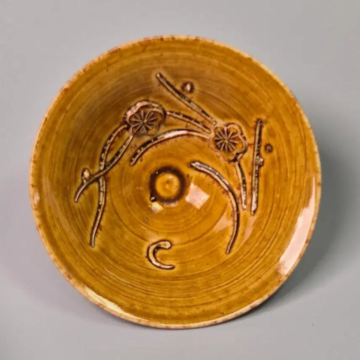 [BUNJANG] Song Gilju Brown Glaze Embossed Plum Blossom Pattern Tea Bowl Chinese Celadon Antique / 송 길주요 갈색유 양각 매화문 다완 중국도자기 골동품 고미술품 수집품
