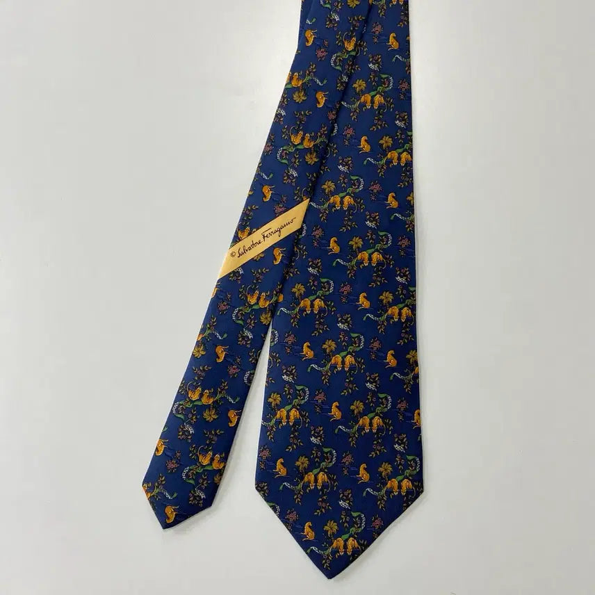 [BUNJANG] Ferragamo 100% Silk Necktie / 페레가모(Ferragamo) 명품 정품 넥타이