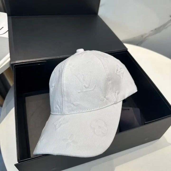 [BUNJANG] Louis Vuitton White Ball Cap / 루이비통 화이트 모자 볼캡 구매