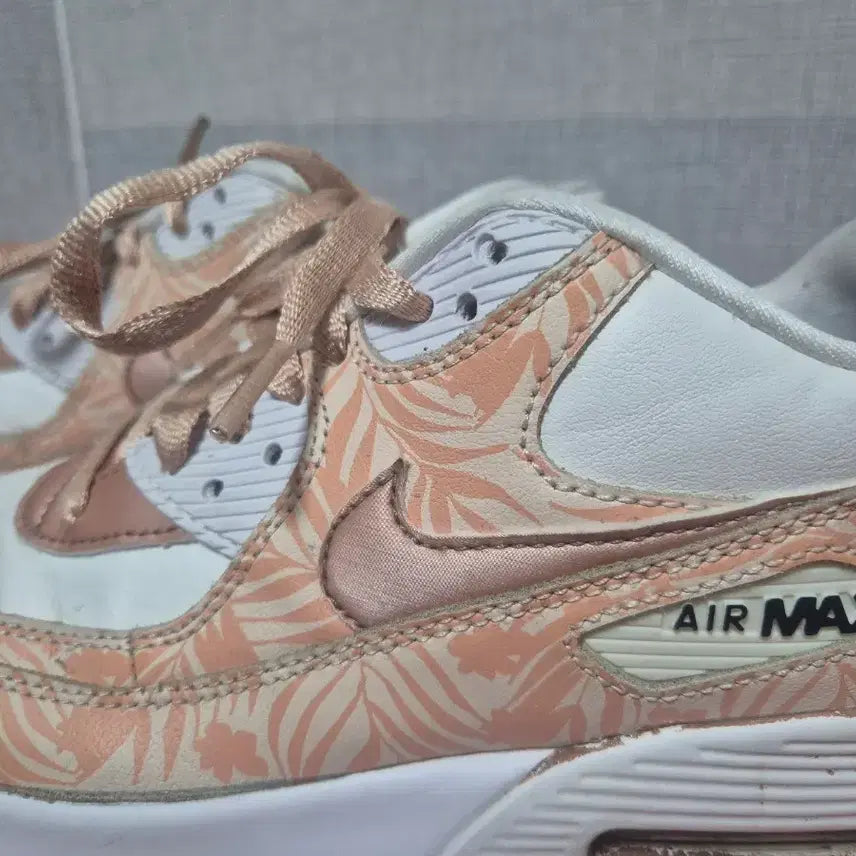 [BUNJANG] Nike Air Max 90 Floral Sneakers / 나이키 에어맥스90 플로럴 핑크 로즈골드 포인트 여성 운동화