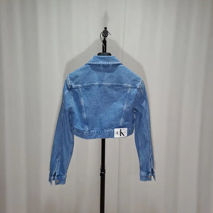 [BUNJANG] Unbranded Jennie &amp; Wonyoung Worn 90s Denim Crop Jacket / (택포) 여성 크롭 90s 데님 재킷 제니 장원영 착용 XS B505