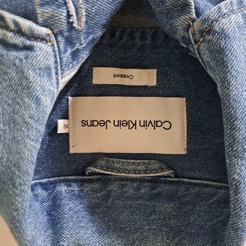 [BUNJANG] Unbranded Jennie &amp; Wonyoung Worn 90s Denim Crop Jacket / (택포) 여성 크롭 90s 데님 재킷 제니 장원영 착용 XS B505