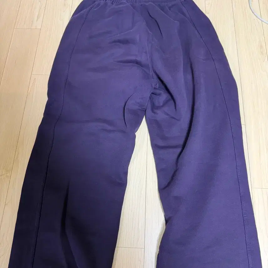 [BUNJANG] ELMOOD Dino Sweatpants / 엘무드 다이노 스웻팬츠