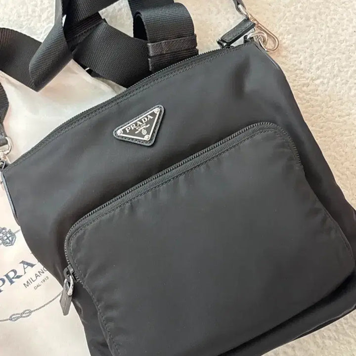 [BUNJANG] Prada Pocket Crossbody Bag / 프라다 블랙 포켓 크로스백