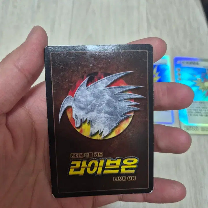 [SOLD OUT] 라이브온 카드리버 울새덱