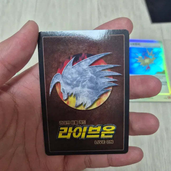 [SOLD OUT] 라이브온 카드리버 울새덱