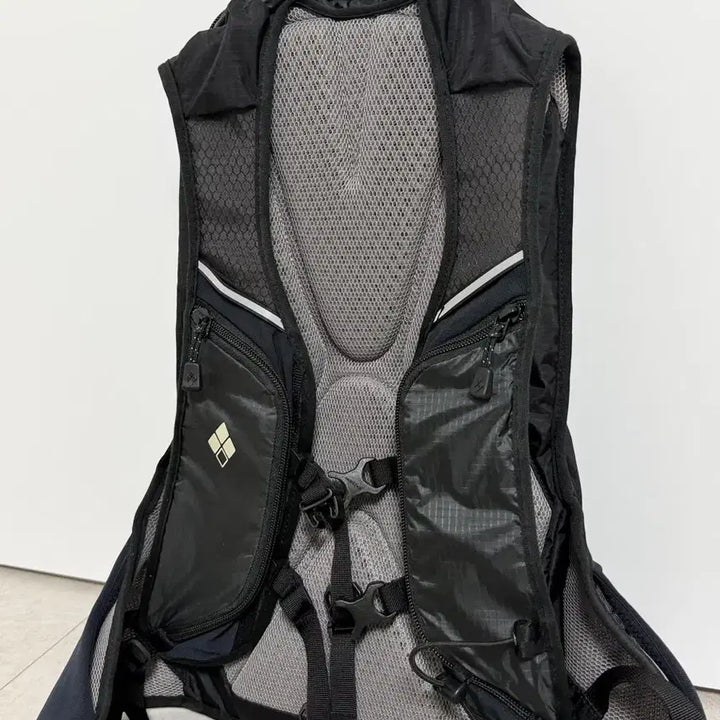 [BUNJANG] 몽벨 FLAT IRON PACK 20 백팩 판매합니다. / 몽벨 FLAT IRON PACK 20 백팩 판매합니다.