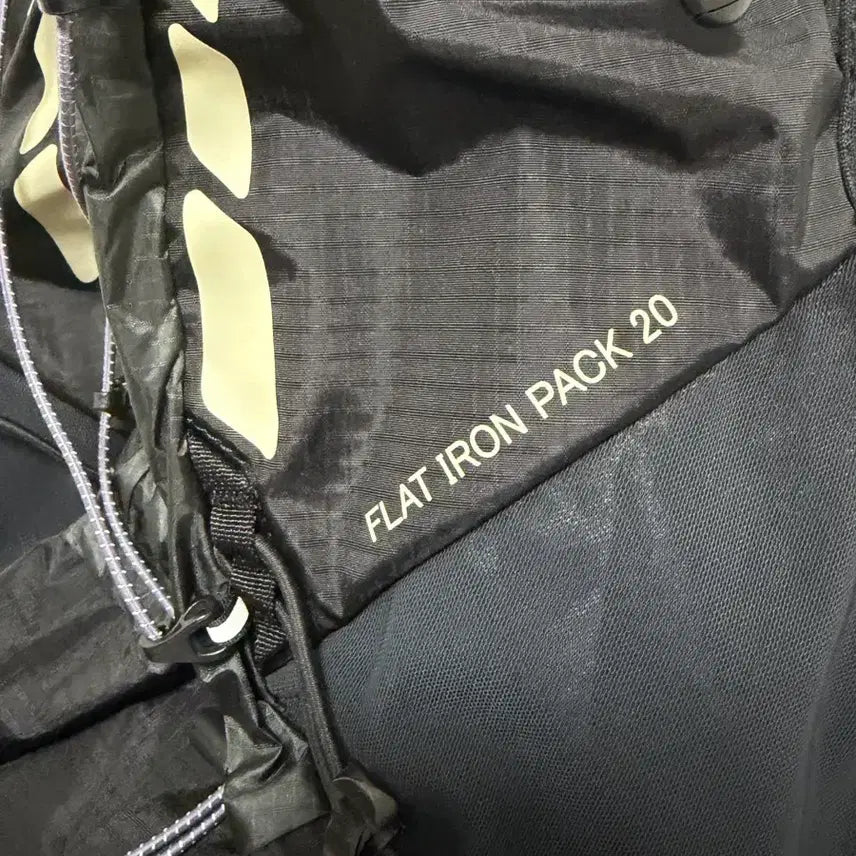 [BUNJANG] 몽벨 FLAT IRON PACK 20 백팩 판매합니다. / 몽벨 FLAT IRON PACK 20 백팩 판매합니다.