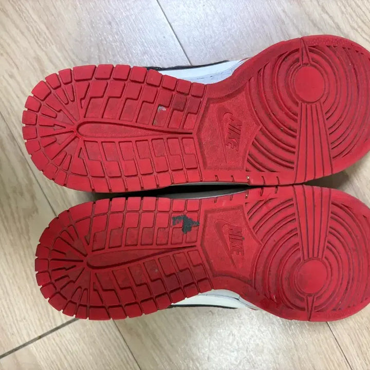 [BUNJANG] Nike Dunk Low Retro EMB Sneakers / 나이키 덩크로우 레트로 emb