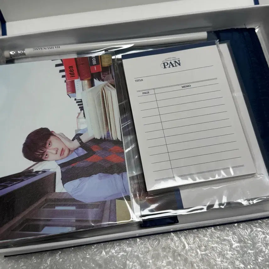[BUNJANG] Hahyun Sang 1st Fanclub Kit / 하현상 1기 팬클럽 키트 + 포카 2장