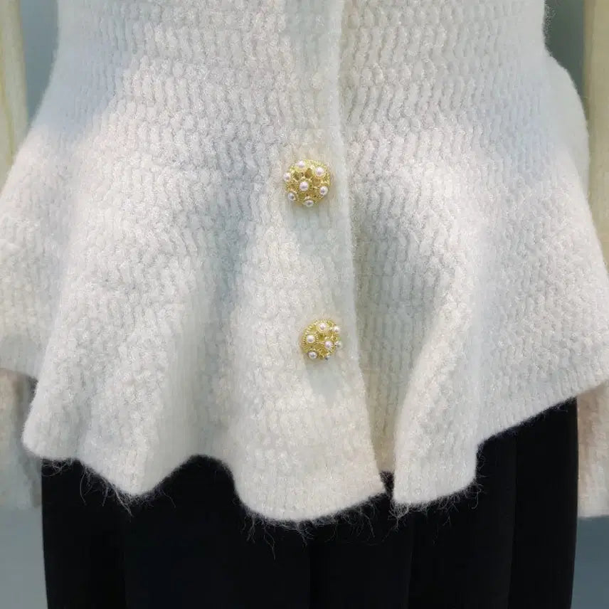 [BUNJANG] Soos Peplum Cardigan / [무료배송]수스 페블럼 가디건