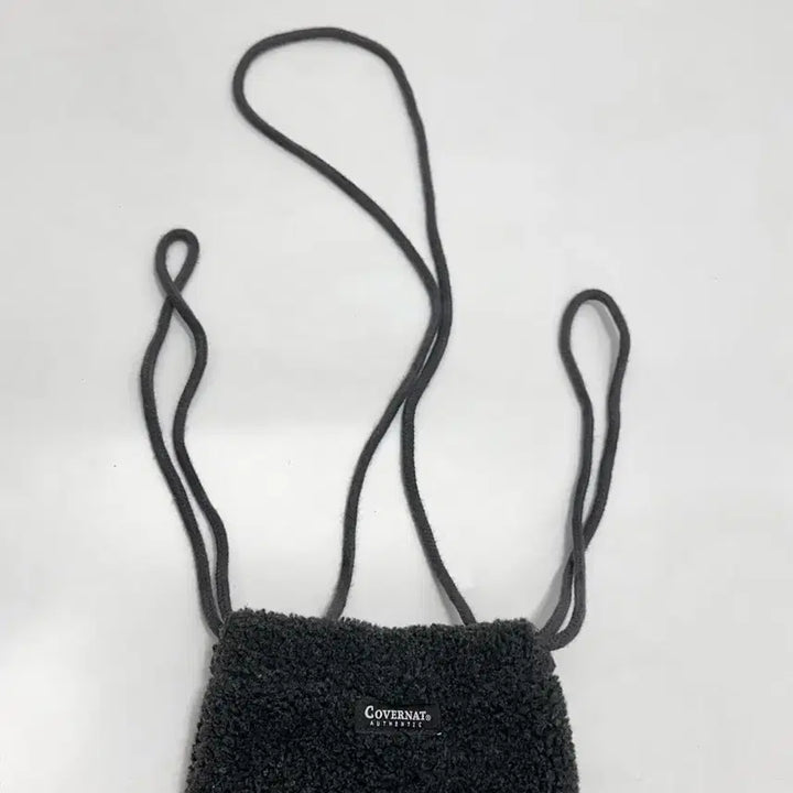 [BUNJANG] Covernat Boucle Mini Crossbody Pouch Bag / 커버낫 부클 뽀글이 미니 크로스백 파우치 가방