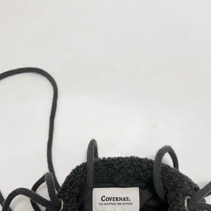 [BUNJANG] Covernat Boucle Mini Crossbody Pouch Bag / 커버낫 부클 뽀글이 미니 크로스백 파우치 가방