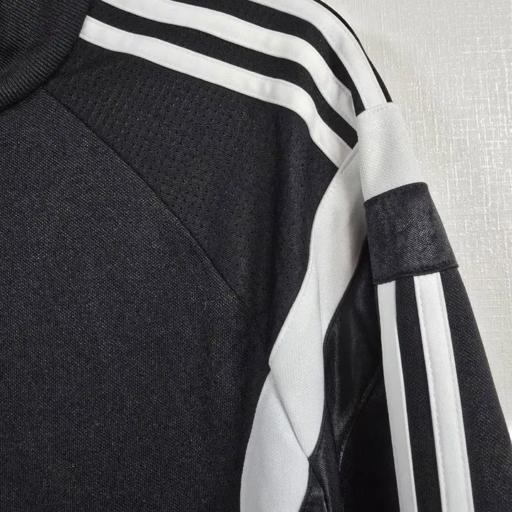 [BUNJANG] Adidas ClimaCool Three-Stripes Black Zip-Up Long-Sleeve T-Shirt Size 100 / 아디다스 삼선 블랙 집업 긴팔 티셔츠100