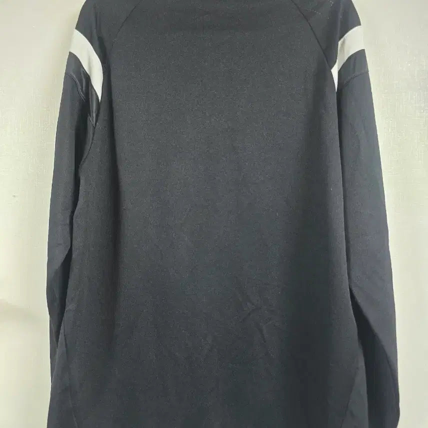 [BUNJANG] Adidas ClimaCool Three-Stripes Black Zip-Up Long-Sleeve T-Shirt Size 100 / 아디다스 삼선 블랙 집업 긴팔 티셔츠100
