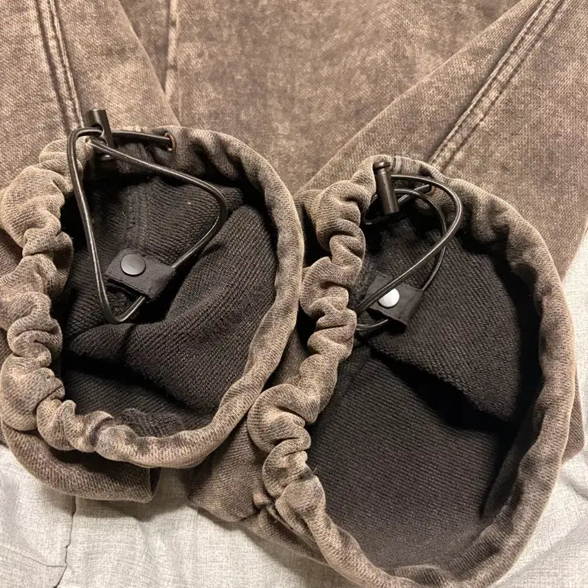 [SOLD OUT] 준지 23FW 컬렉션 브라운 트랙 팬츠 44
