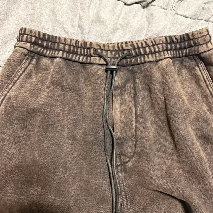 [SOLD OUT] 준지 23FW 컬렉션 브라운 트랙 팬츠 44