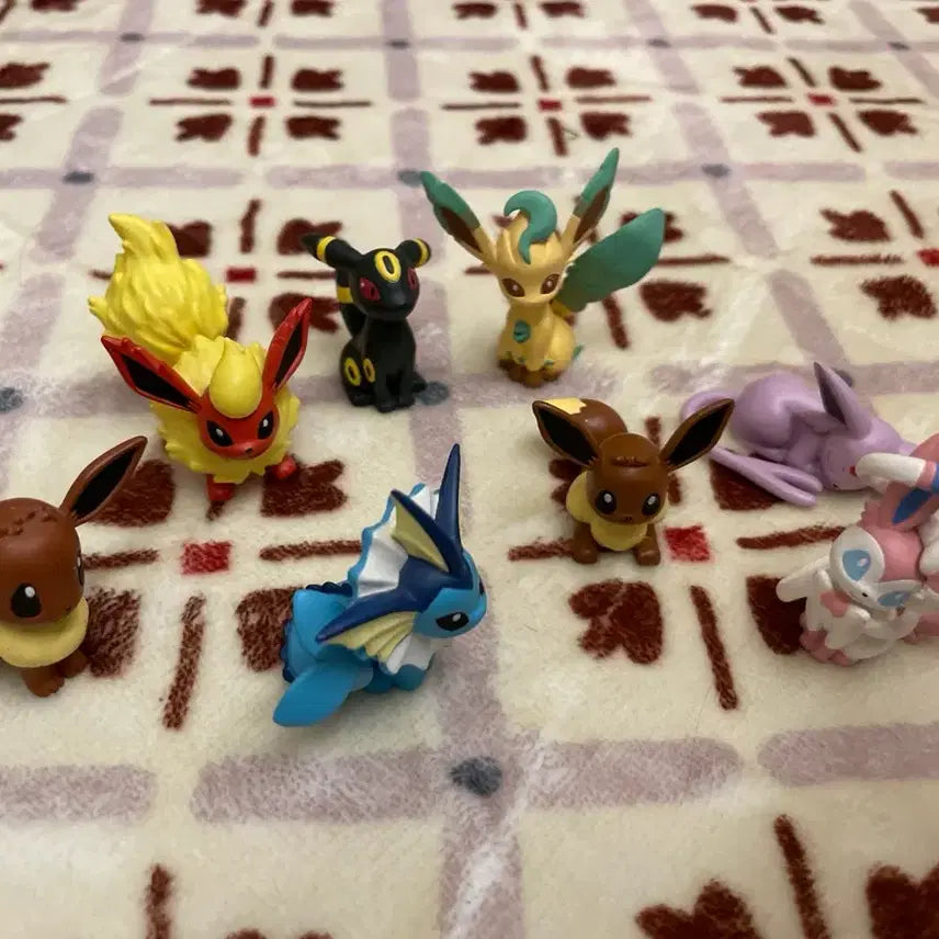 [BUNJANG] Pokemon Eevee Evolution Series Figure Set / 포켓몬 가챠 이브이 시리즈 피규어 세트