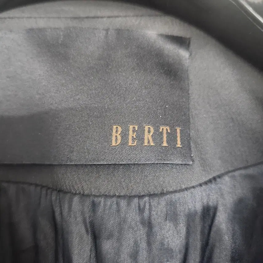 [BUNJANG] Jepyeong Berty Spring Coat / 제평 베르띠 봄 코트