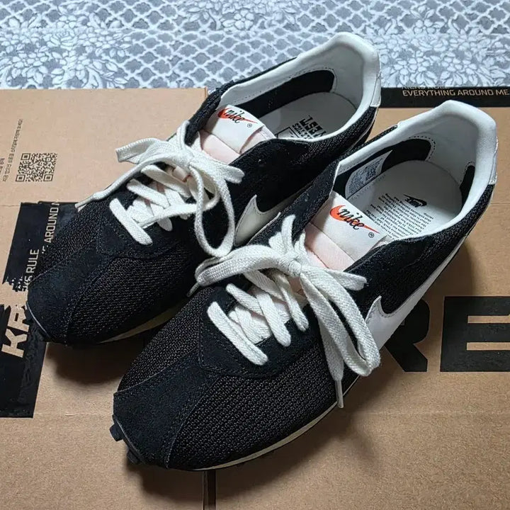 [BUNJANG] Nike LD1000 Black and Sail Sneakers / 나이키 LD1000 블랙앤세일 270사이즈