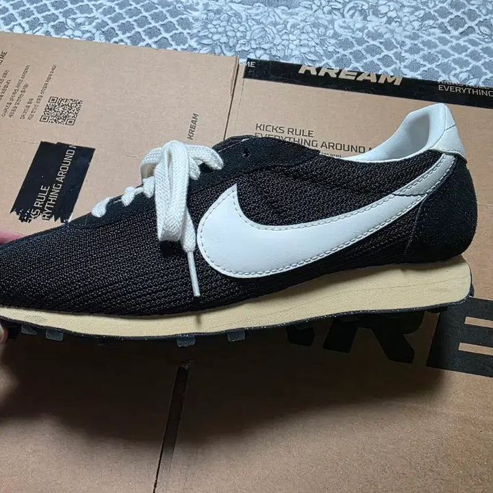 [BUNJANG] Nike LD1000 Black and Sail Sneakers / 나이키 LD1000 블랙앤세일 270사이즈